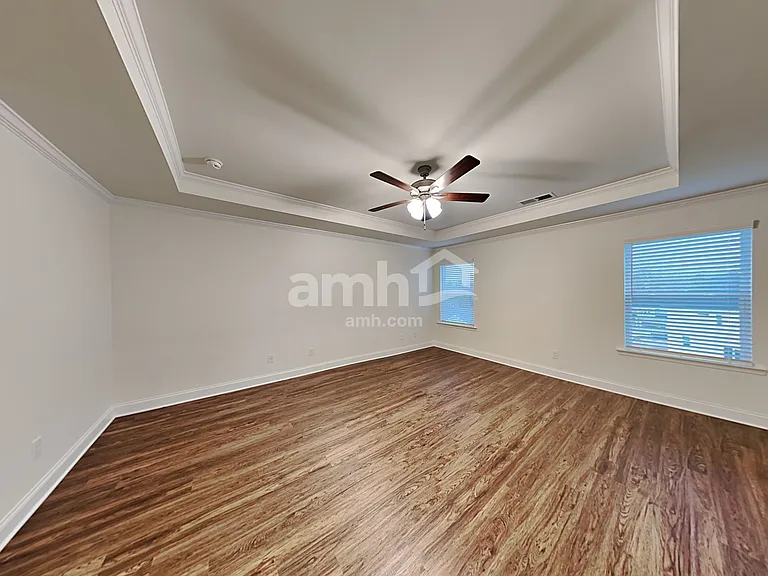 704 Callan Ct — Photo 13