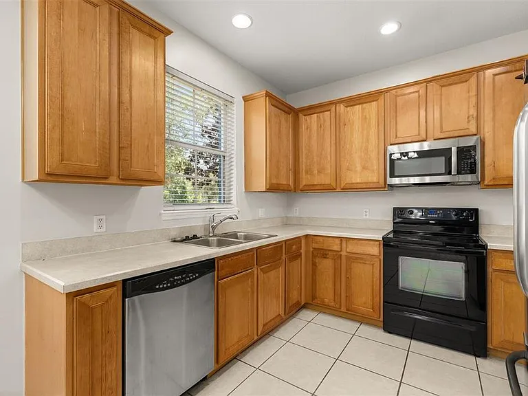 2842 Grasmere View Pkwy — Photo 6