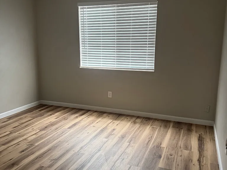 2556 Astrozon Cir — Photo 8
