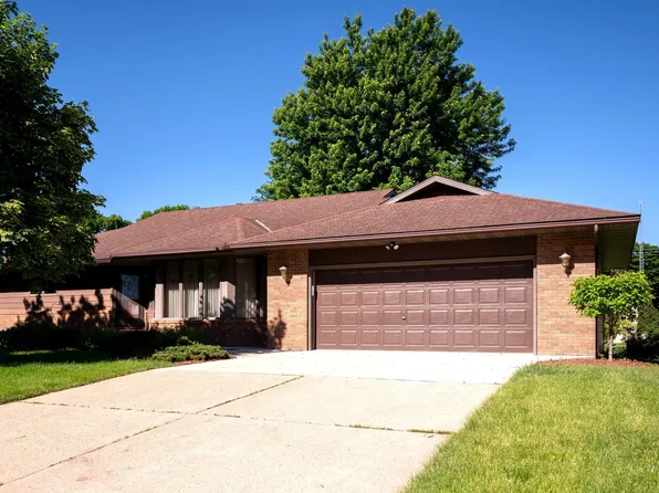 303 N Manyaska St, Sherburn, MN 56171