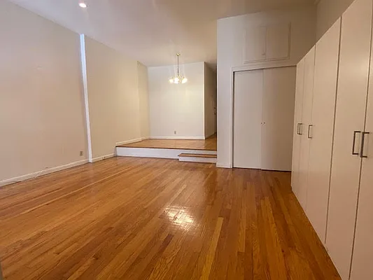 Rented by Compass | media 3