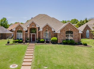 810 Hunters Gln, Rockwall, TX 75032