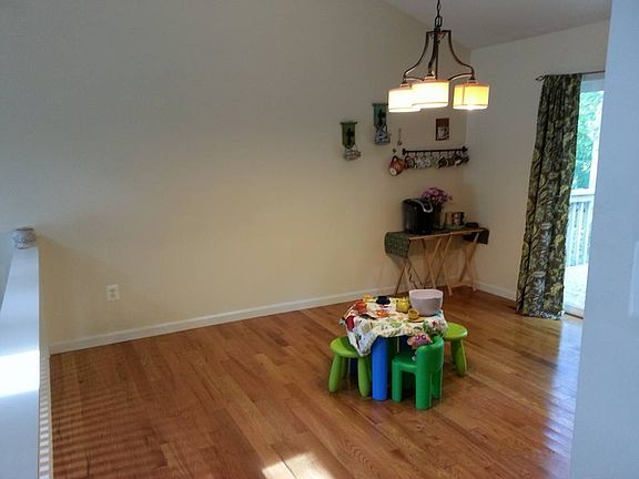 5th image of 5678 Linden Ct