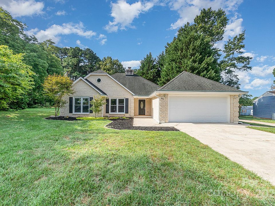 1st image of 813 Malotte Ln