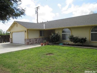 12026 Pecan Ave, Waterford, CA, 95386