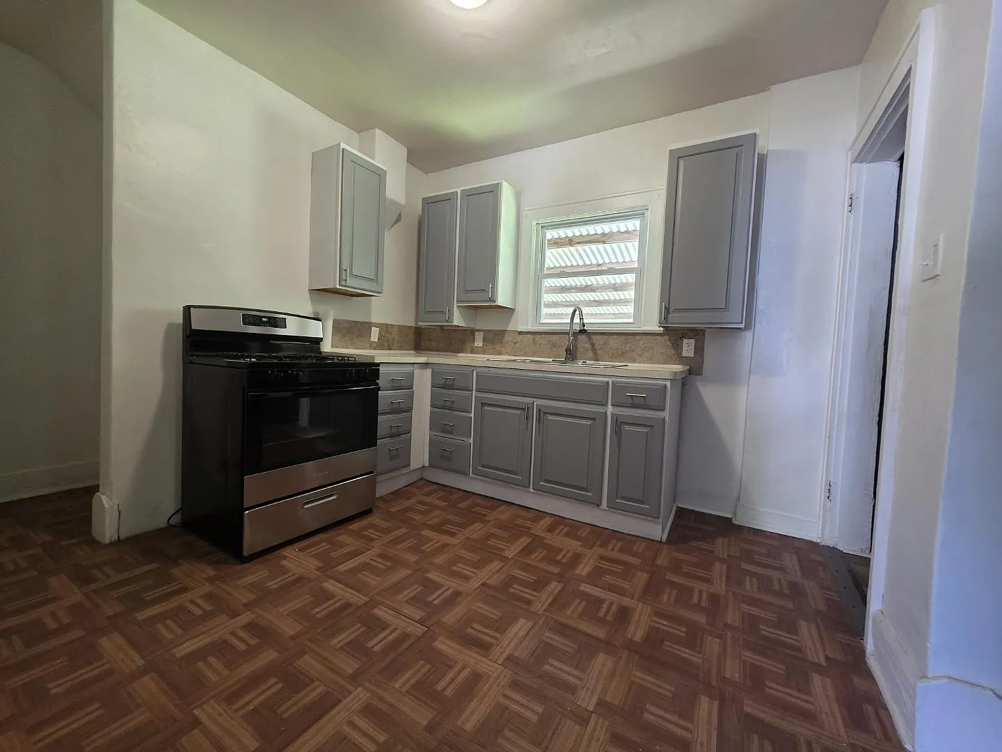 408 Bacon Ave — Photo 2