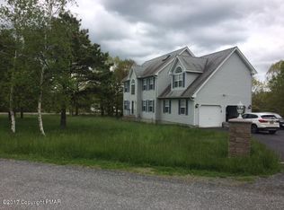 2727 Whitmore Ln, Blakeslee, PA 18610