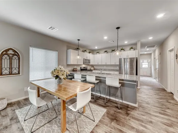 7529 Garnet Moon St, North Las Vegas, NV 89084