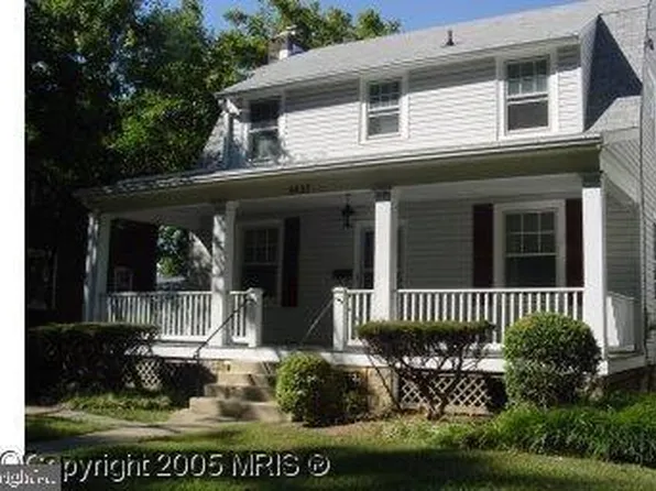 4427 Bradley Ln, Chevy Chase, MD 20815