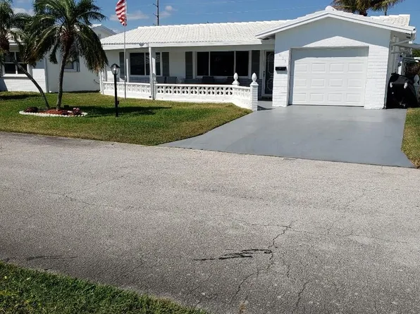 1905 SW 17th Avenue, Boynton Beach, FL 33426