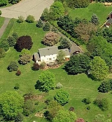 2nd image of 24 Oriole Rd