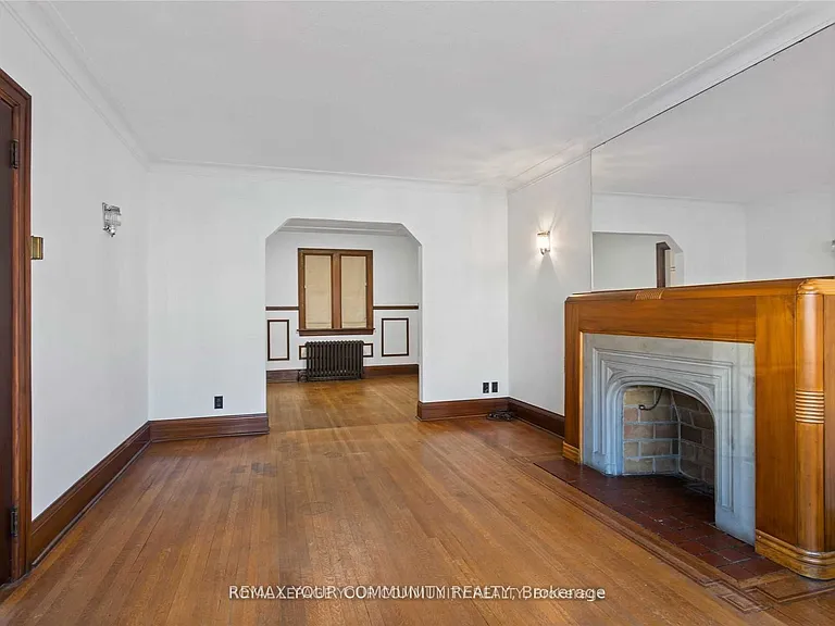705 Hillsdale Ave E — Photo 6
