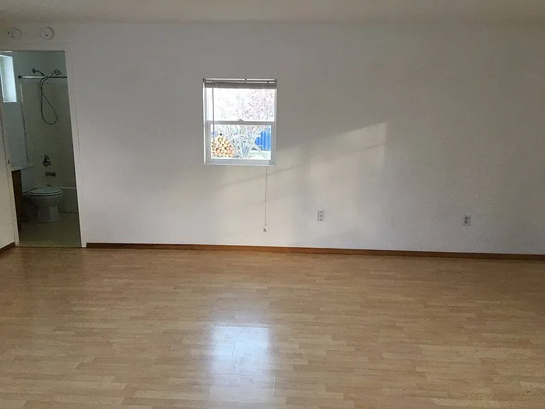 418 3rd Ave N — Photo 3