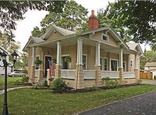 166 Leland Rd, Rochester, NY 14617