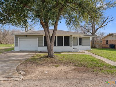 303 E 1st St, Rockdale, TX, 76567