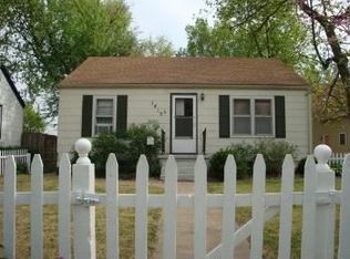 1419 Yuma St, Manhattan, KS 66502