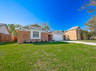 255 Castlegory Rd, Houston, TX 77015