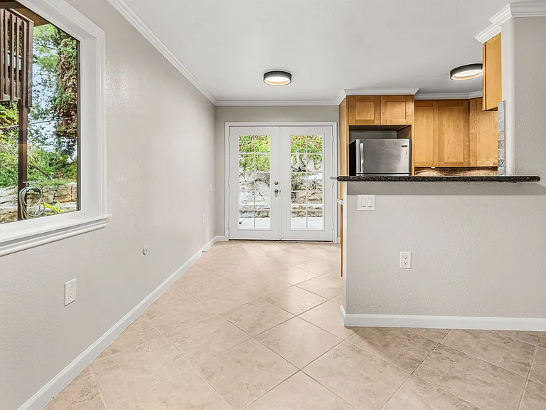 216 Guajome St #A — Photo 25