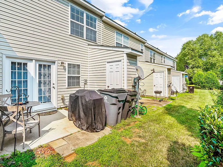 6314 Inkberry Dr — Photo 25