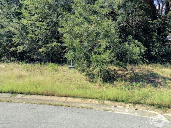 3rd image of 3252 College Blvd
