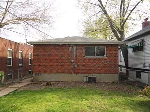 2nd image of 1031 Garth Ave