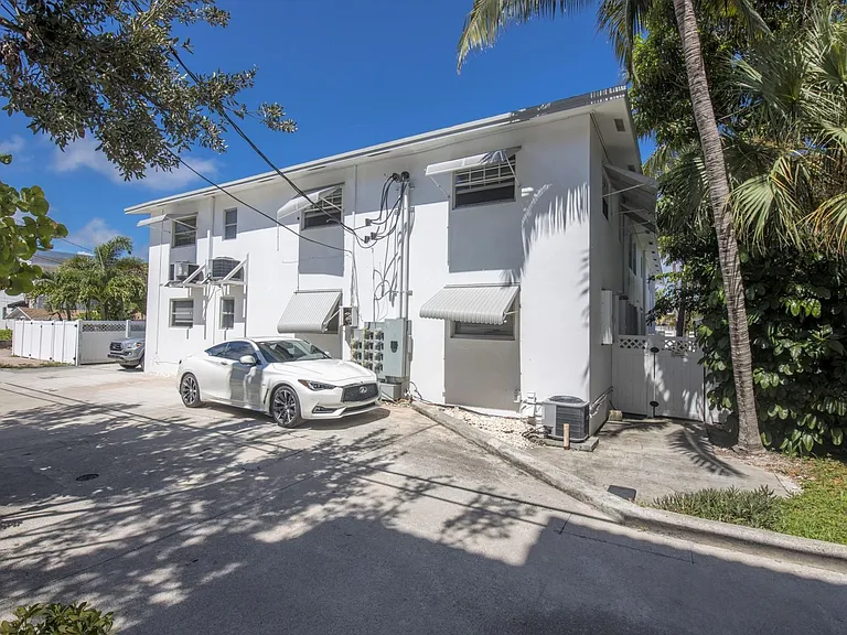 212 N K St Lake Worth, FL 33460 — Photo 9