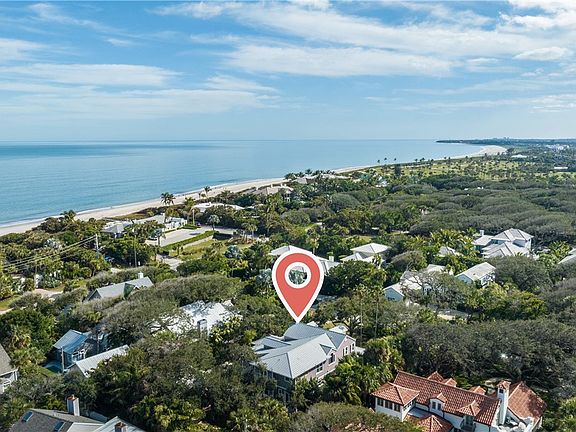 5th image of 975 Riomar Dr