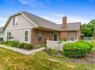 5532 Meadowood Ln, Westerville, OH 43082