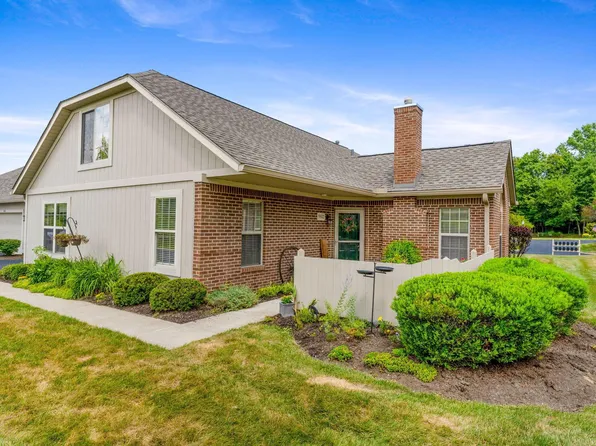 5532 Meadowood Ln, Westerville, OH 43082