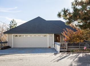 27775 Matterhorn Dr, Lake Arrowhead, CA 92352