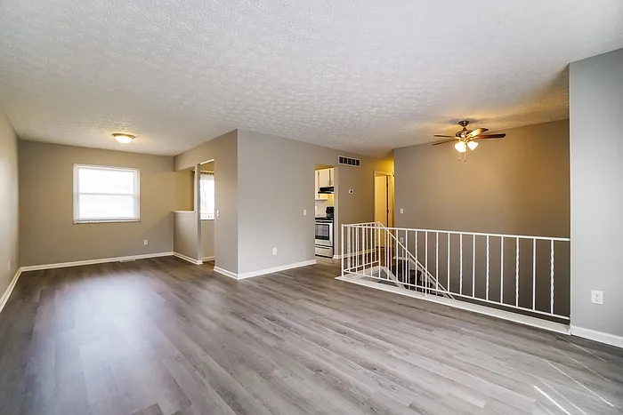 3 bed, 1.5 bath, 1388 sqft, $1,845 — Photo 4