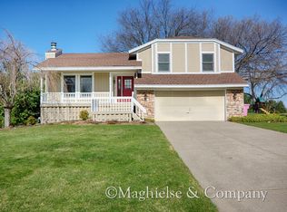 7019 Crescenda Dr NE, Rockford, MI 49341