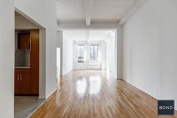 Rented by Bond New York | media 10