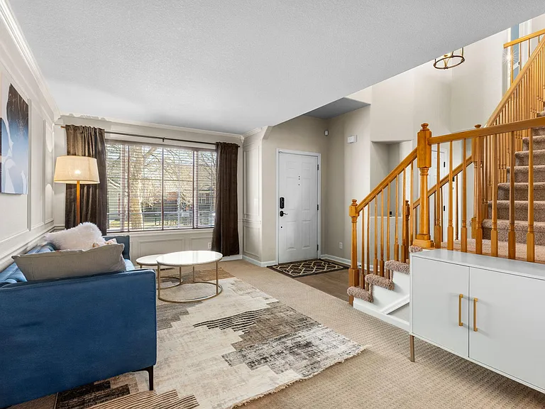 2771 Calkins Pl — Photo 8