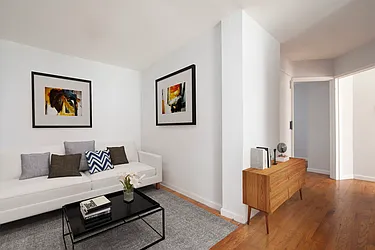 Rented by R New York