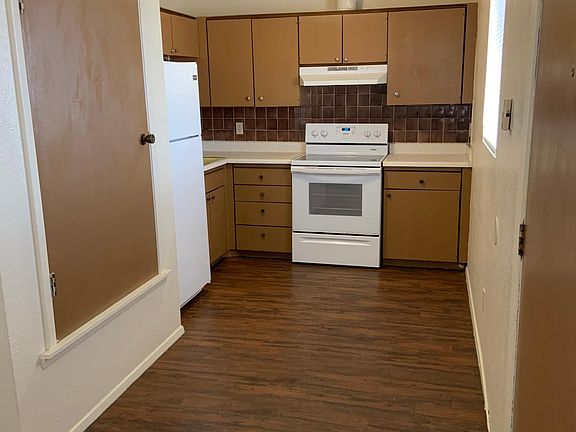 3rd image of 1410 S Espina St APT 5