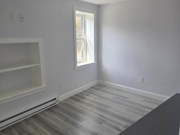 4th image of 5925 Ridge Ave #2F
