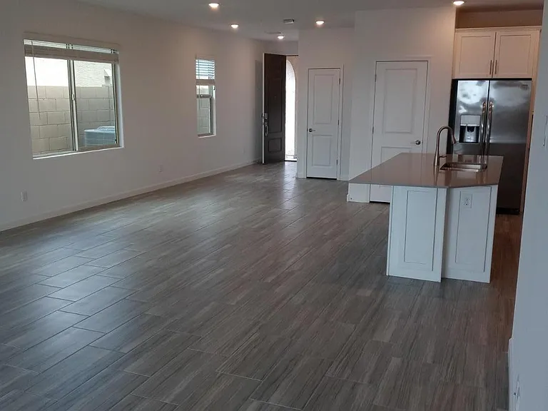440 S 202nd Ln — Photo 22