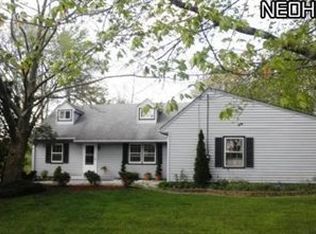 26042 Nichols Rd, Columbia Station, OH 44028