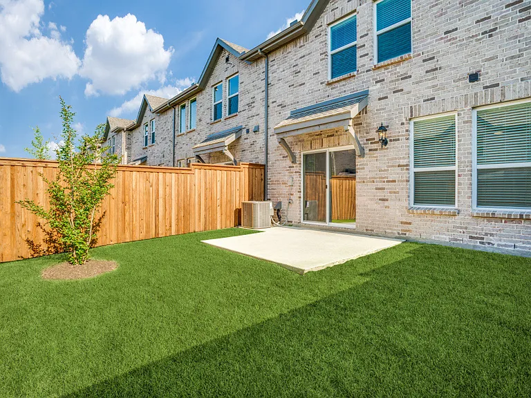 1363 Whipsaw Trl — Photo 8