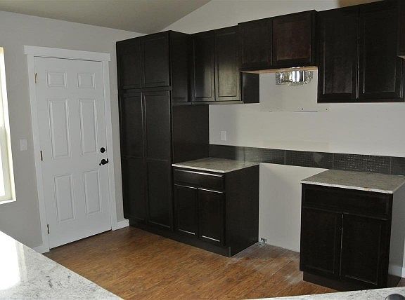 4th image of 738 Tanglewood Dr