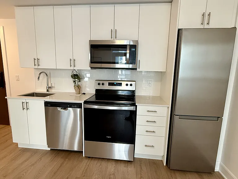 3240 William Coltson Ave #406 — Photo 6
