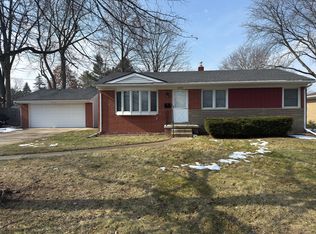 2792 Grant Dr, Ann Arbor, MI