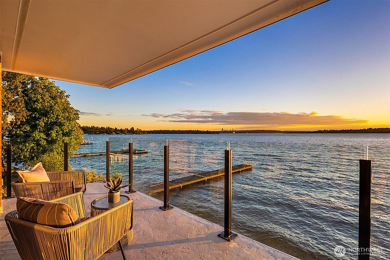 2nd image of 6225 Lake Washington Boulevard NE #209