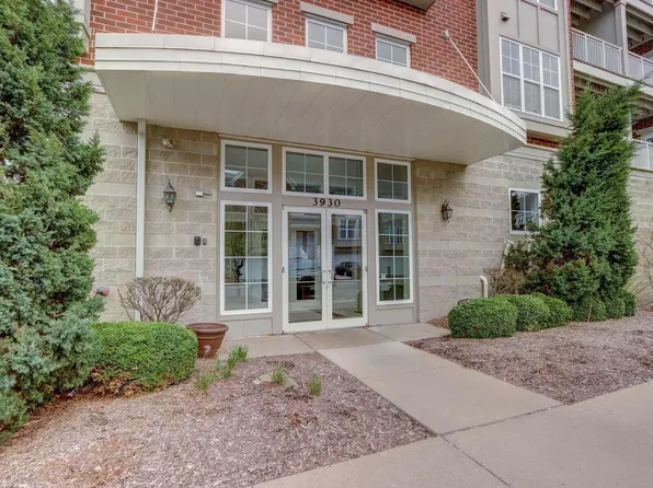 3930 South Lake DRIVE #504, Saint Francis, WI 53235