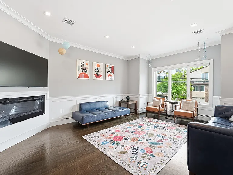 391 Lincoln Ave — Photo 18