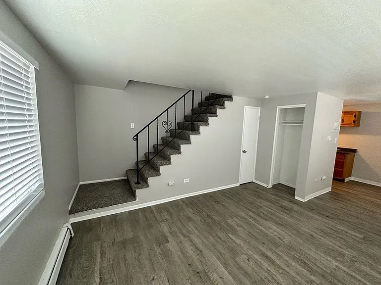 Eliot Circle Apartments — Photo 7