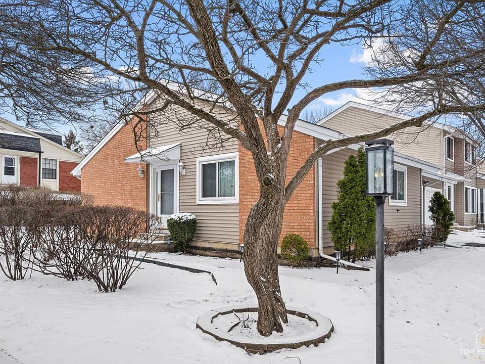 1st image of 1375 N Whispering Springs Cir