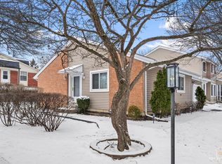 1375 N Whispering Springs Cir, Palatine, IL