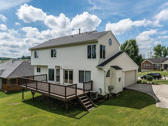 3rd image of 822 Mallard Dr